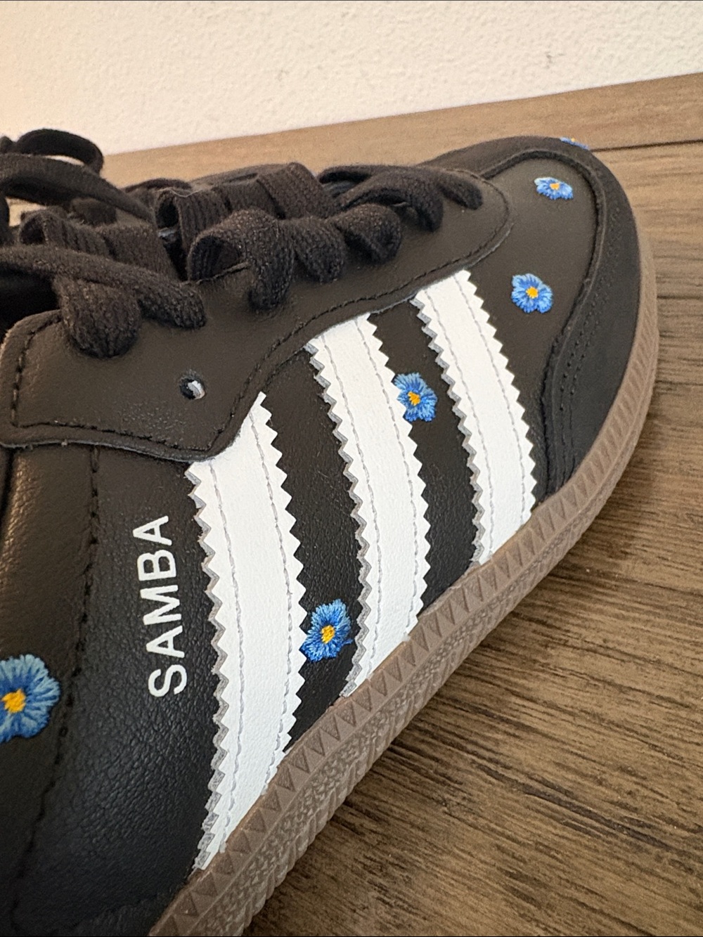 NEW [adidas] Samba Blue Floral Black Classic Low-Top Sneakers Shoes Women’s 6 - Picture 12 of 16